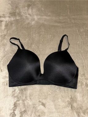 Love by Gap Smooth Contour T-Shirt Bra - Black 32DD